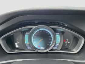 Volvo V40 (2012) thumbnail 12
