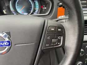Volvo V40 (2012) thumbnail 14