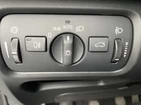 Volvo V40 (2012) thumbnail 19