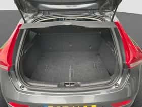 Volvo V40 (2012) thumbnail 22