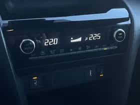 Toyota Yaris Cross (2022) thumbnail 17