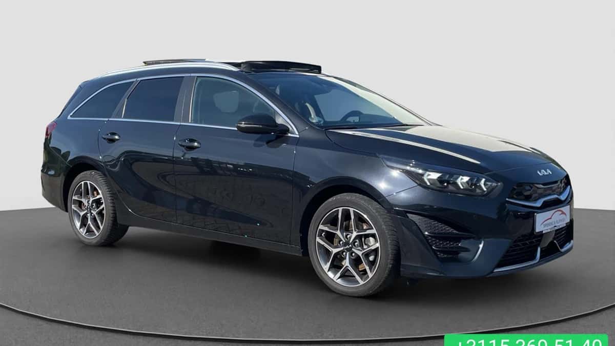 Kia Ceed Sportswagon (2022) — foto 1