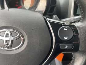 Toyota Aygo (2017) thumbnail 13