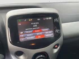 Toyota Aygo (2017) thumbnail 14