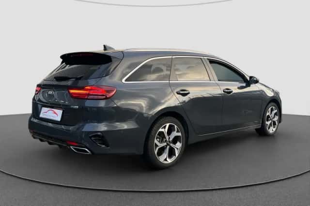 Kia Ceed Sportswagon (2021) thumbnail 3