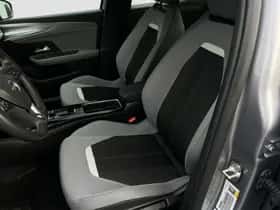 Opel Mokka-e (2023) thumbnail 22