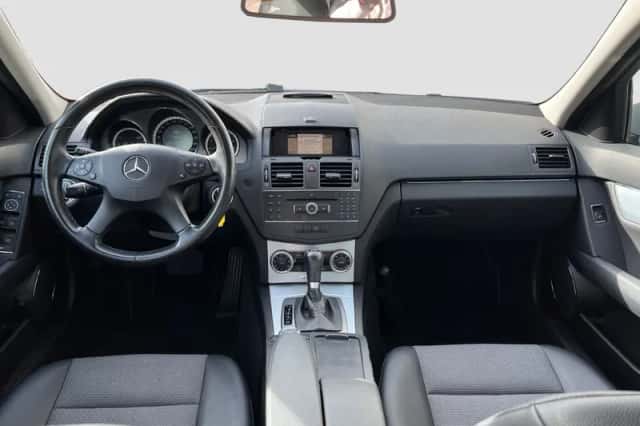 Mercedes-Benz C-Klasse (2010) thumbnail 2