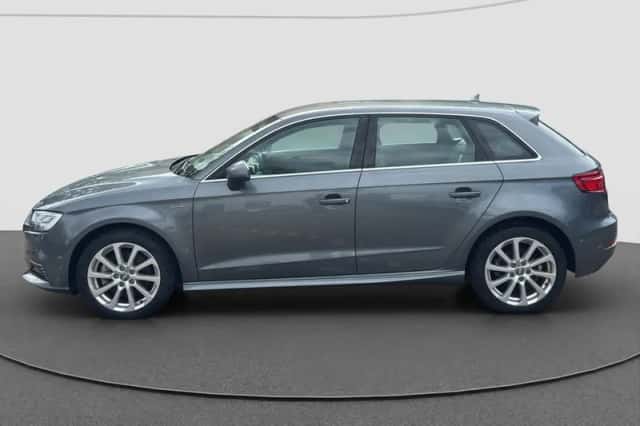 Audi A3 (2018) thumbnail 5