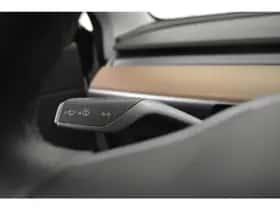 Tesla Model 3 (2020) thumbnail 12