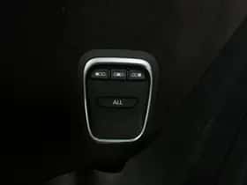 Renault Espace (2015) thumbnail 26