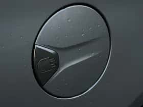 Toyota Prius (2013) thumbnail 23