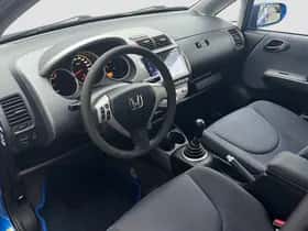Honda Jazz (2005) thumbnail 6