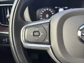 Volvo XC60 (2021) thumbnail 21