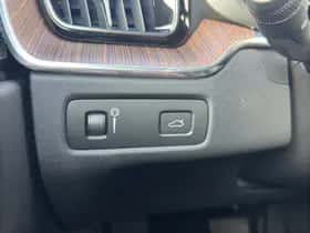 Volvo XC60 (2021) thumbnail 23