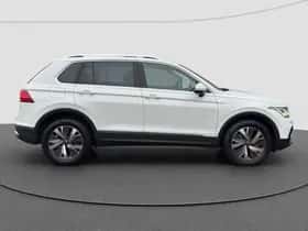 Volkswagen Tiguan (2022) thumbnail 5