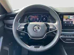 Škoda Octavia (2021) thumbnail 13