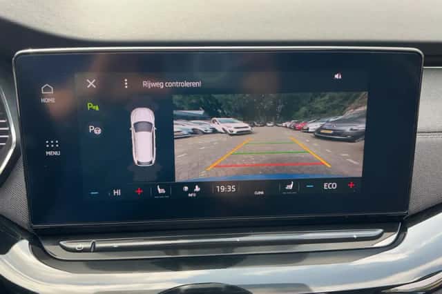 Škoda Octavia (2021) thumbnail 6