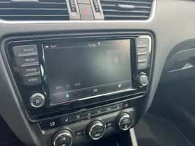 Škoda Octavia (2016) thumbnail 19