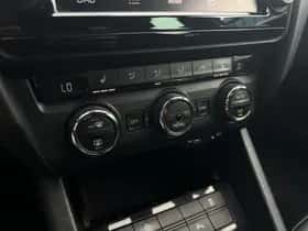 Škoda Octavia (2016) thumbnail 20
