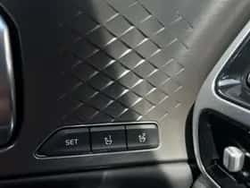 Kia Sorento (2021) thumbnail 11