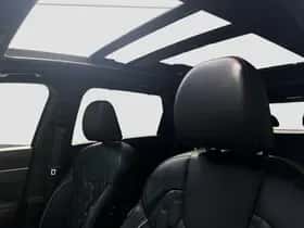 Kia Sorento (2021) thumbnail 4