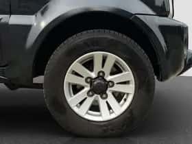 Suzuki Jimny (2013) thumbnail 2