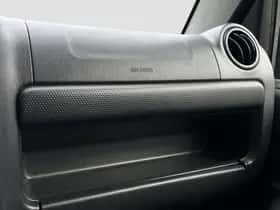 Suzuki Jimny (2013) thumbnail 20