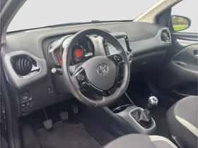 Toyota Aygo (2020) thumbnail 9