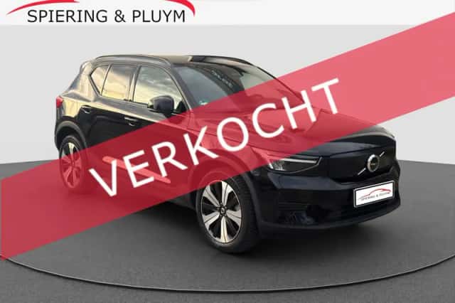 Volvo XC40 (2023) thumbnail 1
