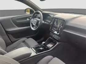 Volvo XC40 (2023) thumbnail 20