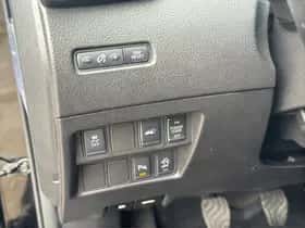 Nissan X-Trail (2015) thumbnail 22