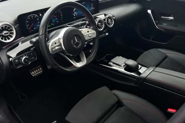Mercedes-Benz A-Klasse (2020) thumbnail 2