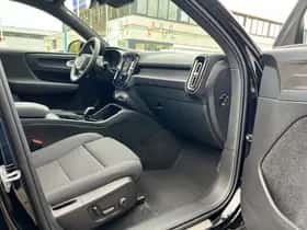 Volvo XC40 (2023) thumbnail 22