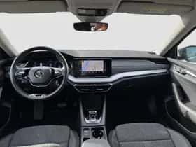 Škoda Octavia (2022) thumbnail 2