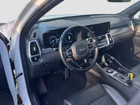 Kia Sorento (2021) thumbnail 3