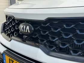 Kia Sorento (2021) thumbnail 31