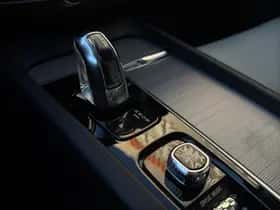 Volvo XC60 (2019) thumbnail 19