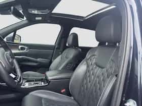 Kia Sorento (2021) thumbnail 3