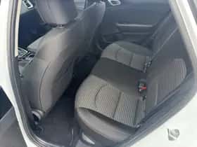 Kia Ceed Sportswagon (2022) thumbnail 17