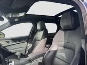 Jaguar F-Pace (2023) thumbnail 3