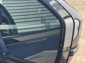Jaguar F-Pace (2023) thumbnail 4