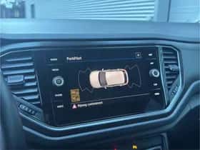 Volkswagen T-Roc (2019) thumbnail 17