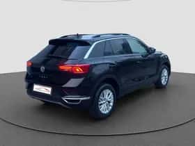 Volkswagen T-Roc (2019) thumbnail 6
