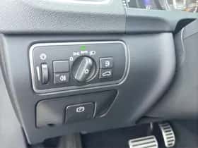Volvo S60 (2016) thumbnail 18