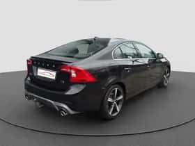 Volvo S60 (2016) thumbnail 3