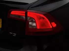 Volvo S60 (2016) thumbnail 22