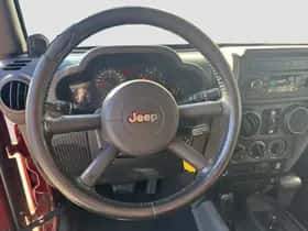Jeep Wrangler (2009) thumbnail 4