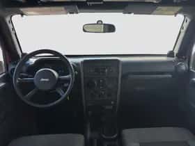 Jeep Wrangler (2009) thumbnail 5