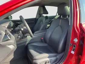 Toyota Camry (2021) thumbnail 11
