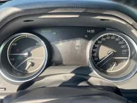 Toyota Camry (2021) thumbnail 13